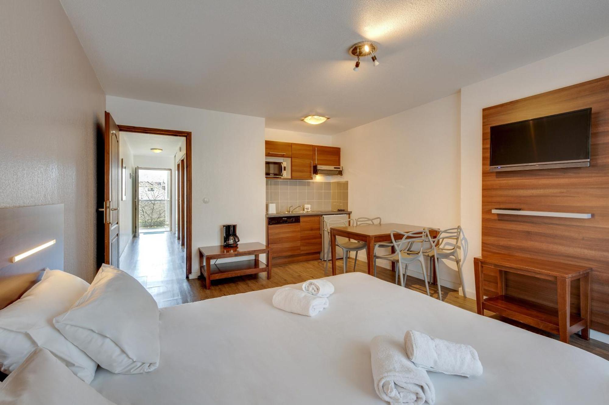 One-Bedroom Apartment Balcony